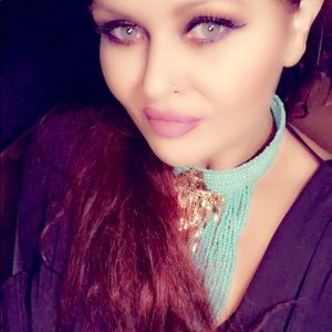 Meet Your Posher! Just saying hi! Happy Poshing!😘